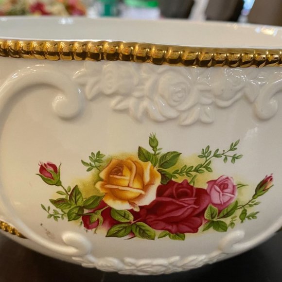 Royal Albert Old Country Rose Basketweave Bowl - Picture 7 of 8